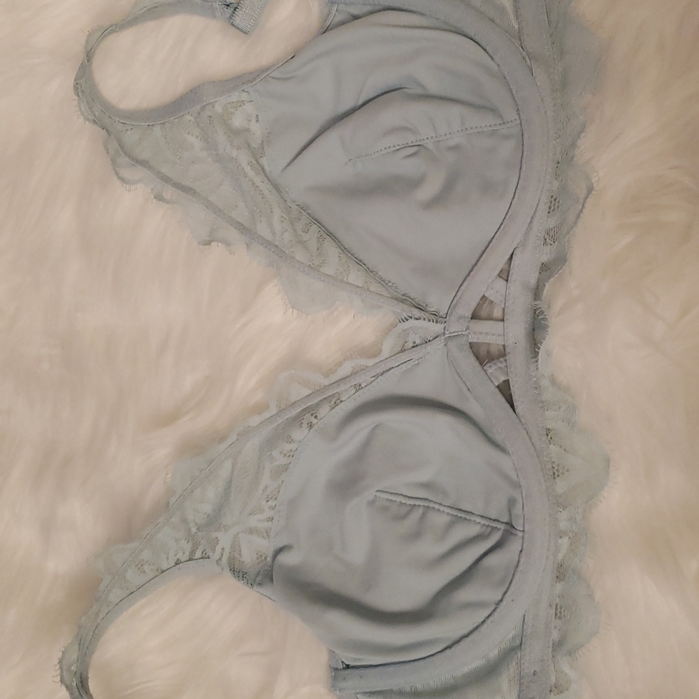 Victoria's Secret PINK Unlined Lace Bralette - Picture 9 of 13
